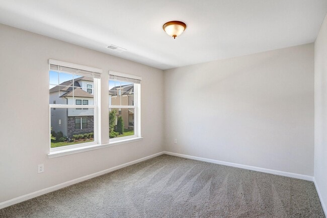 Building Photo - 404 Constellation Ln