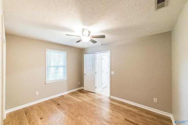 Building Photo - 139 Clubhouse Ln