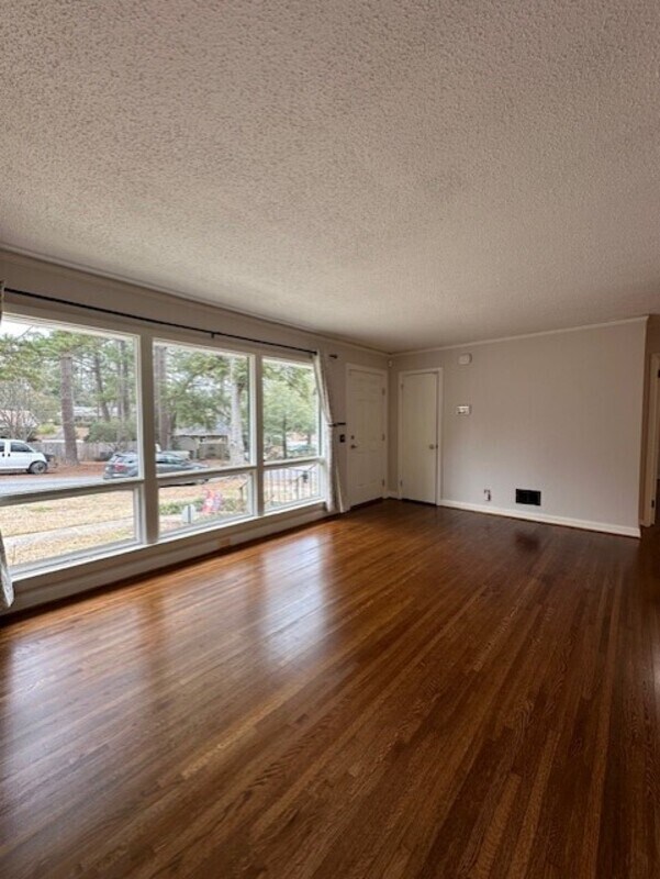 Building Photo - 2612 Sheryl Ln