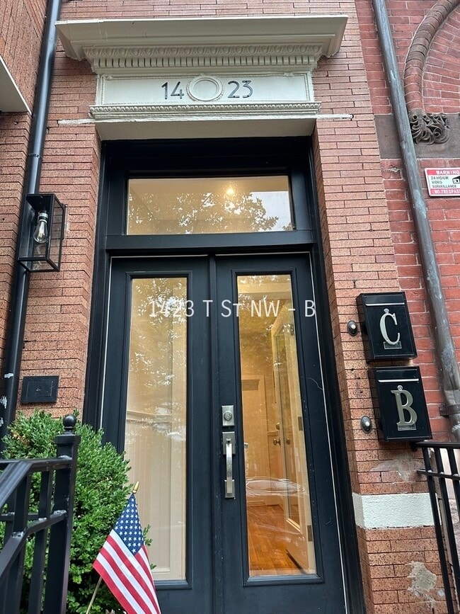Building Photo - 1423 T St NW