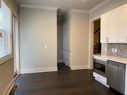 Building Photo - 8025 Linfield Way