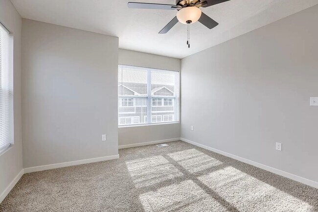 Building Photo - 20855 R Ct