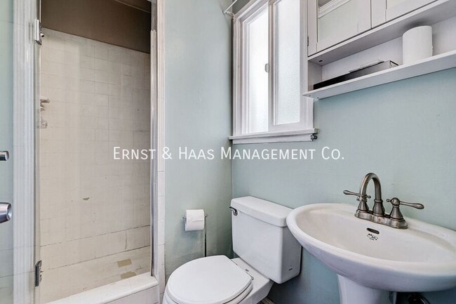 Building Photo - 6533 E Monlaco Rd