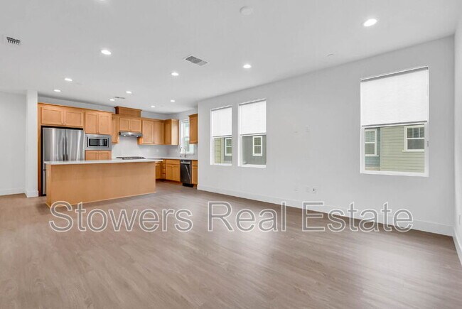 Building Photo - 1416 Julia Ln
