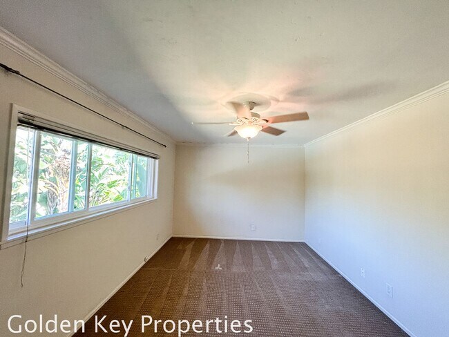 Building Photo - Welcome to this stunning 4-bedroom, 2.5-ba...