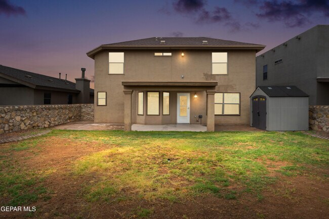 Building Photo - 14432 Russell Borea