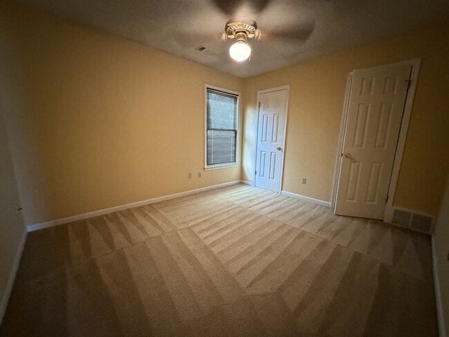 Building Photo - 7156 S Germanwood Ct