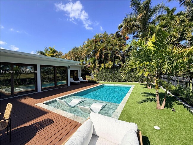 Building Photo - 5911 Alton Rd