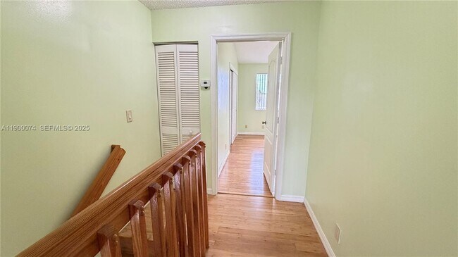 Building Photo - 870 NE 212th Terrace