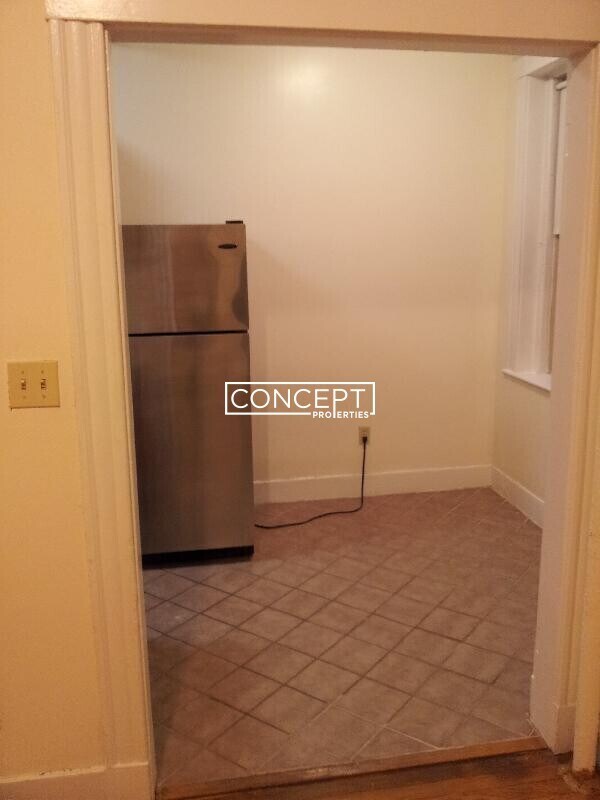 Building Photo - 1610A Massachusetts Ave. Unit 1B