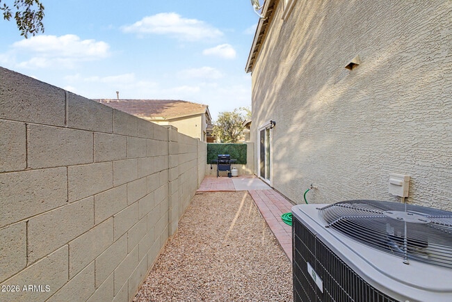 Building Photo - 1493 S Jacana Ln