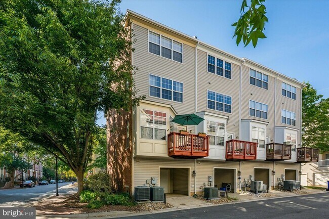 Building Photo - 166 Comay Terrace