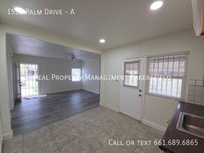 Building Photo - 1518 Palm Dr
