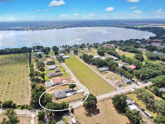 Building Photo - 11921 Fort King Hwy