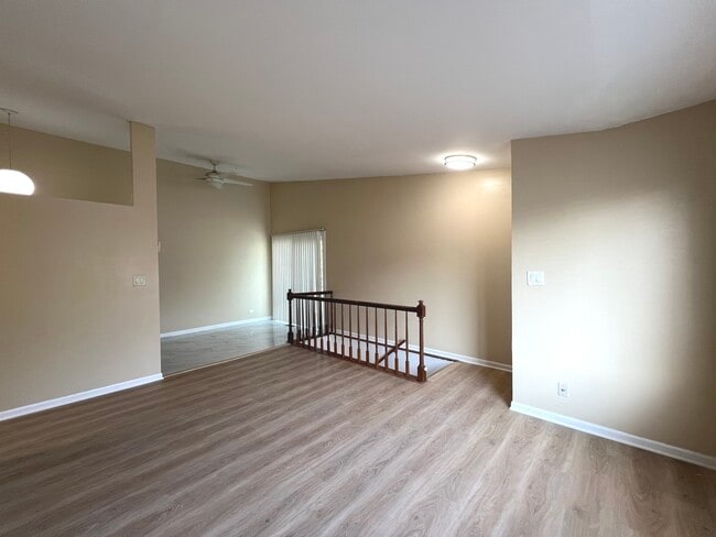 Building Photo - 341 Jefferson Ct
