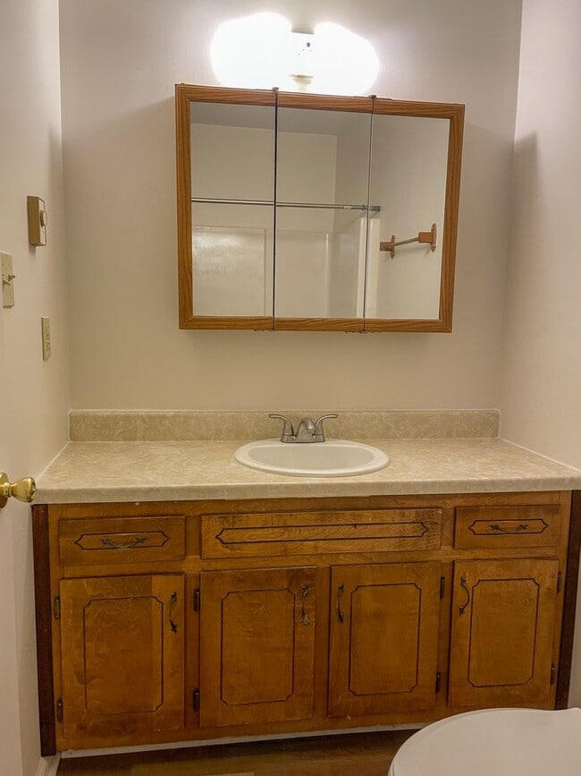 Building Photo - 238 Bull Run Dr