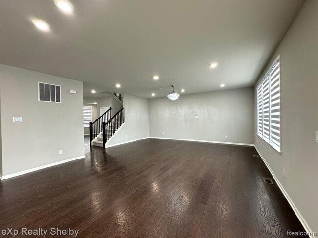 Building Photo - 49477 Hummel Dr