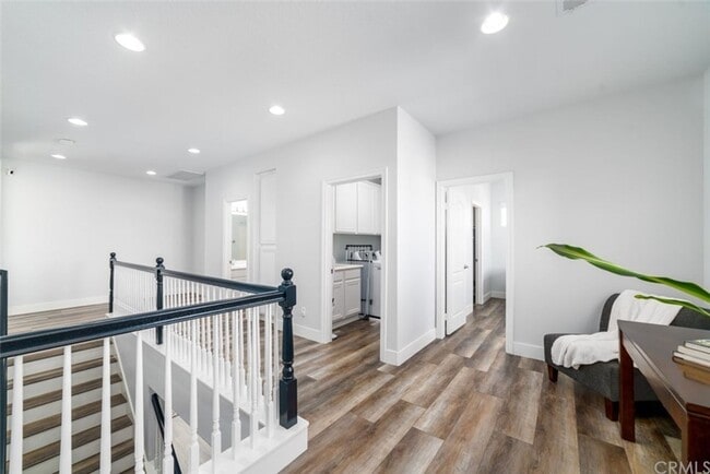 Building Photo - Beautiful Tuscany Hills 5 Bedroom Home