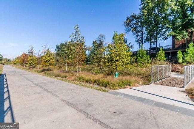 Building Photo - 1423 Fairbanks St SW