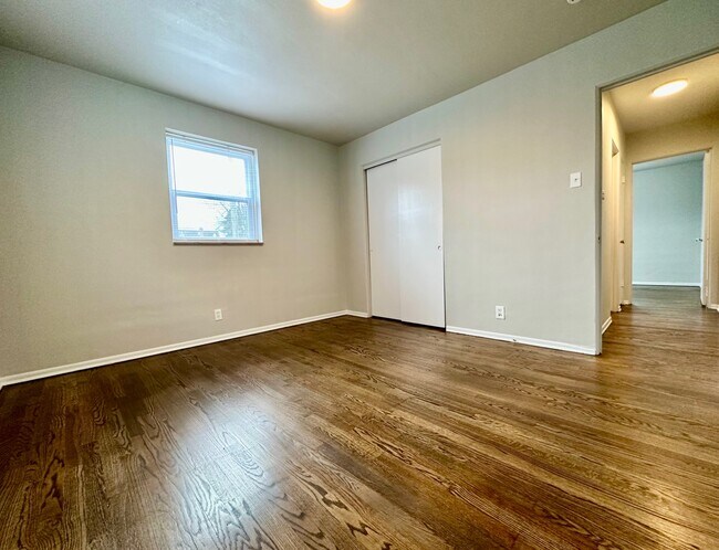 Building Photo - 2907 Lemay Ferry Rd