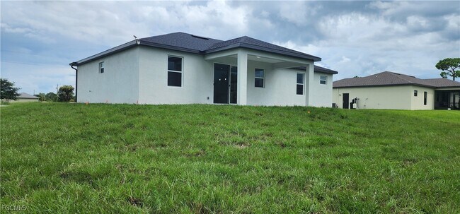 Building Photo - 1050 Eisenhower Blvd