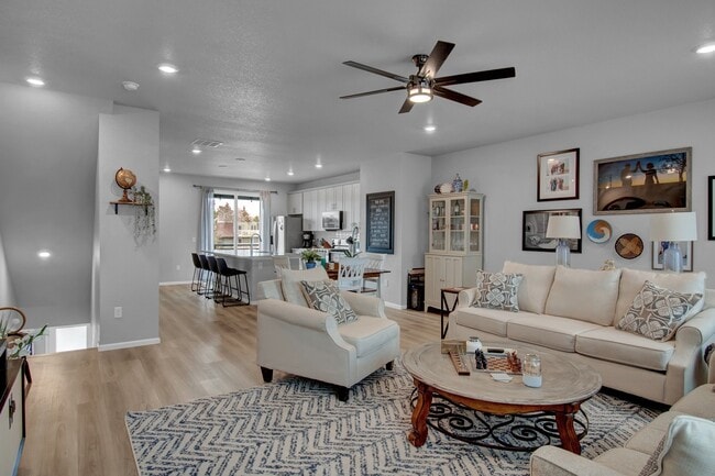 Building Photo - 12121 W 57th Dr