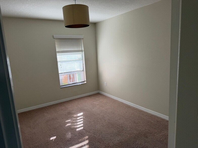 Building Photo - 10206 Stedfast Ct