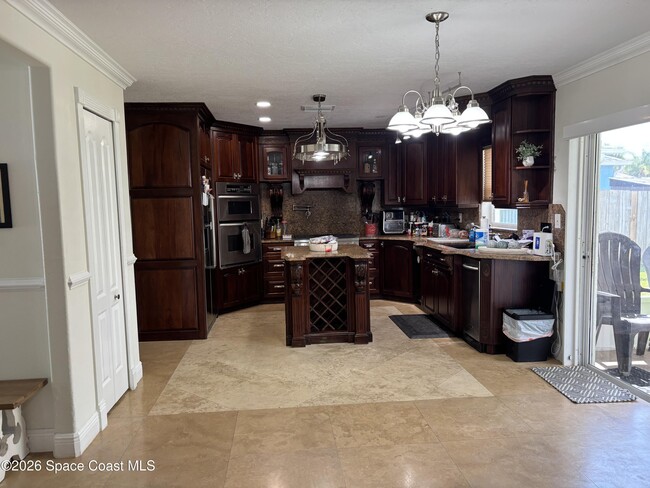 Building Photo - 1192 White Oak Cir