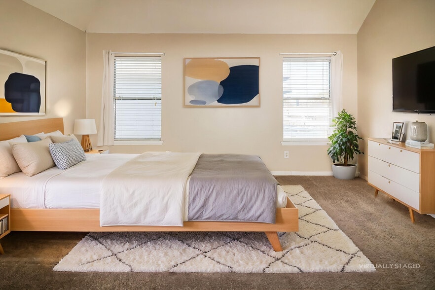 Building Photo - 3021 Shady Creek Ln