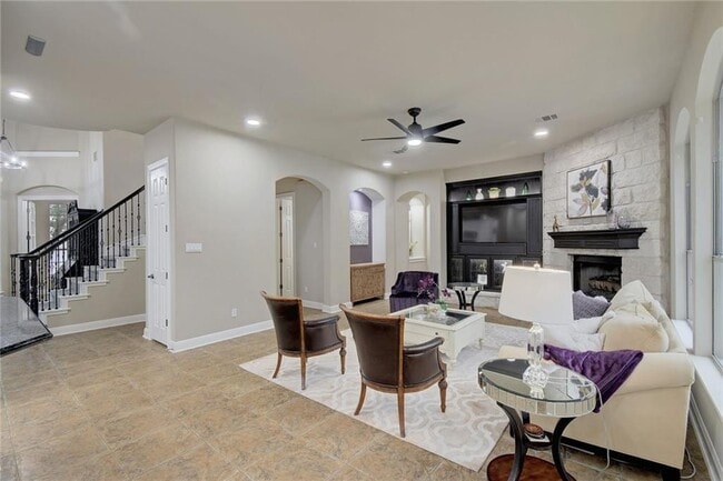Building Photo - 9903 Tree Bend Cove