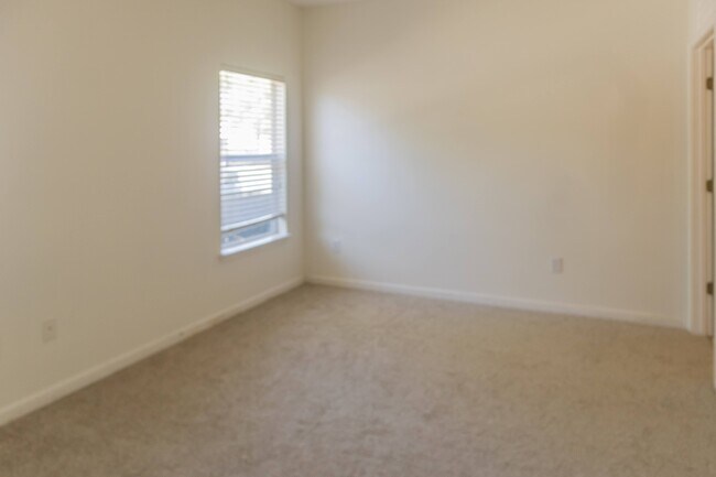 Building Photo - 3680 Kirkpatrick Cir