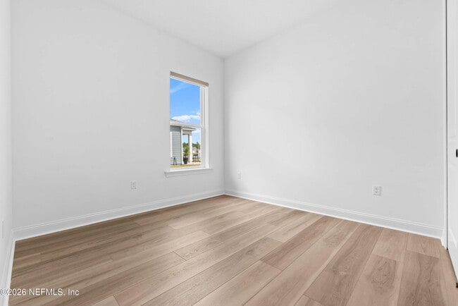 Building Photo - 174 Pine Leaf Dr