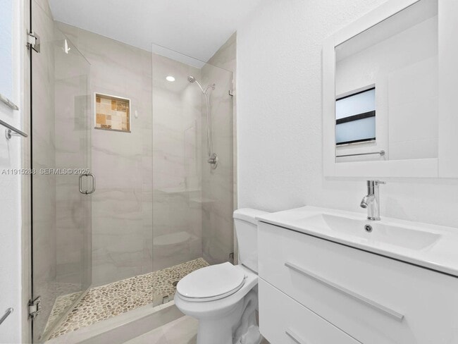 Building Photo - 19850 Franjo Rd