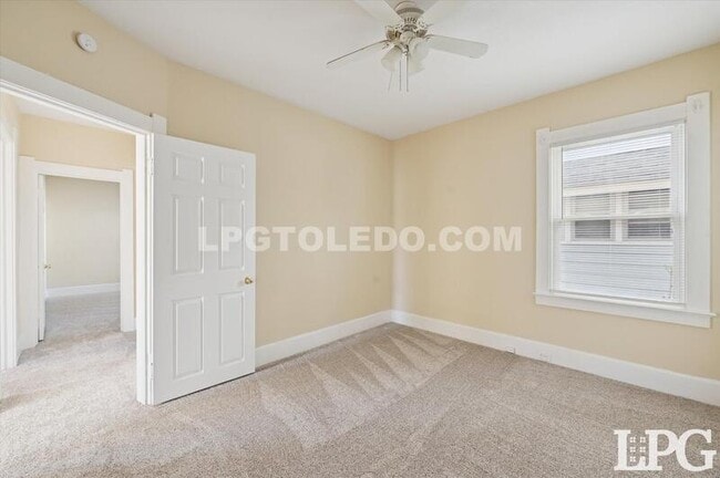 Building Photo - 4017 Overland Pkwy