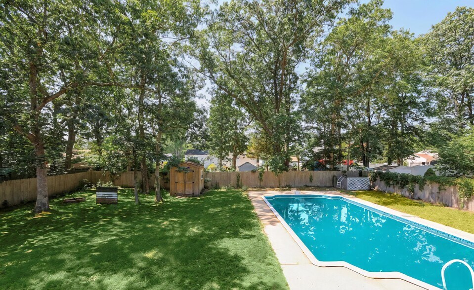 Building Photo - 23 Princeton Dr