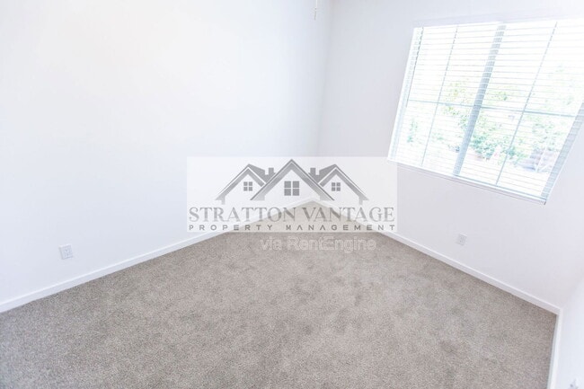 Building Photo - 1051 W. Diamondback Dr.