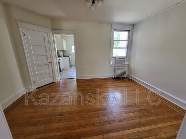 Building Photo - 6737 N Lawrence St