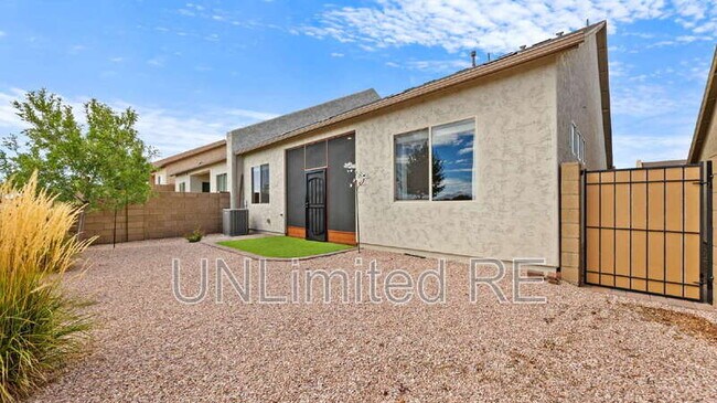 Building Photo - 5641 N Teaberry Ln