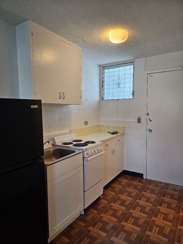 Primary Photo - 929 Sheridan St