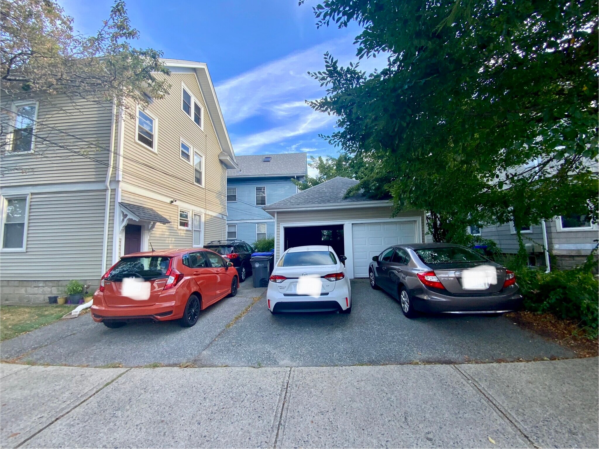 Building Photo - 1032 Hope St