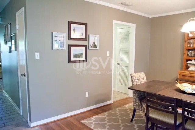 Building Photo - 662 Ridgewood Dr