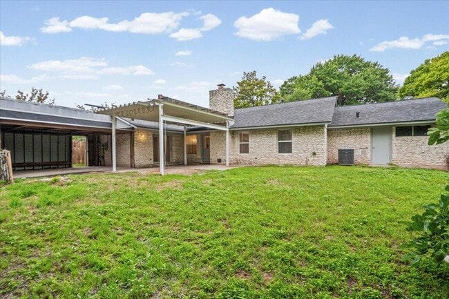 Building Photo - 7603 Brookhollow Cove