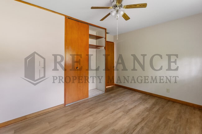 Building Photo - 2532 N Amidon Ave