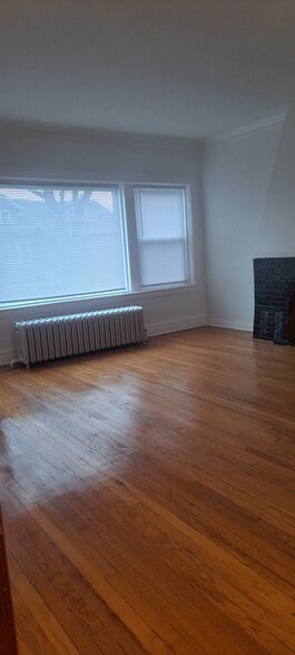 Building Photo - 1415 N Massasoit Ave