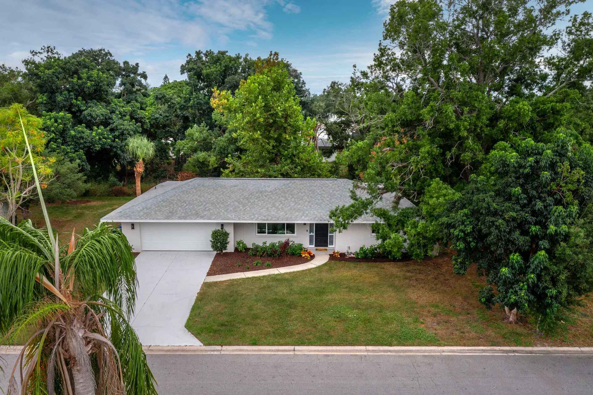 Arial - 3142 Rose St