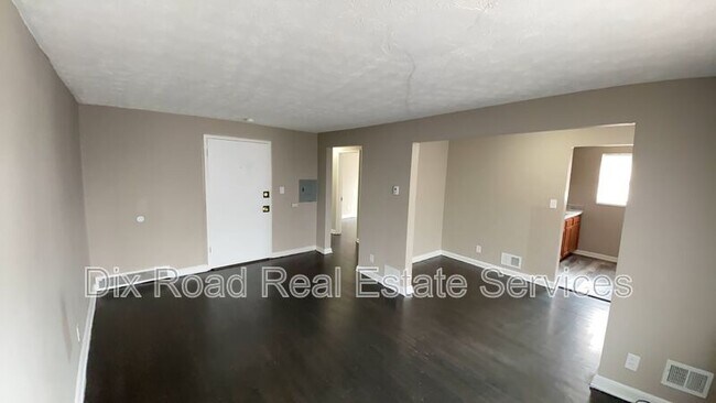 Building Photo - 1519 S Smithville Rd