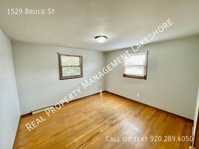 Building Photo - 1529 Bruce St