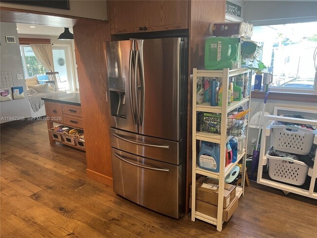 Building Photo - 8801 SW 42nd St