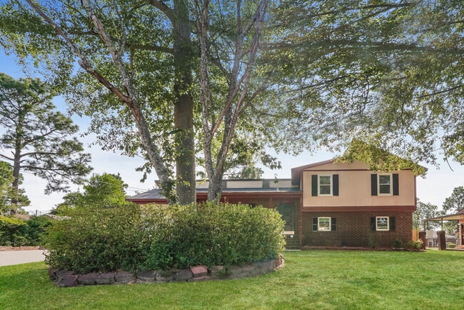Building Photo - 3716 Kingsgate Dr