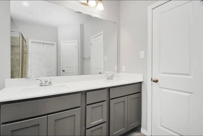 Building Photo - 12046 Texas Trumpet Trail